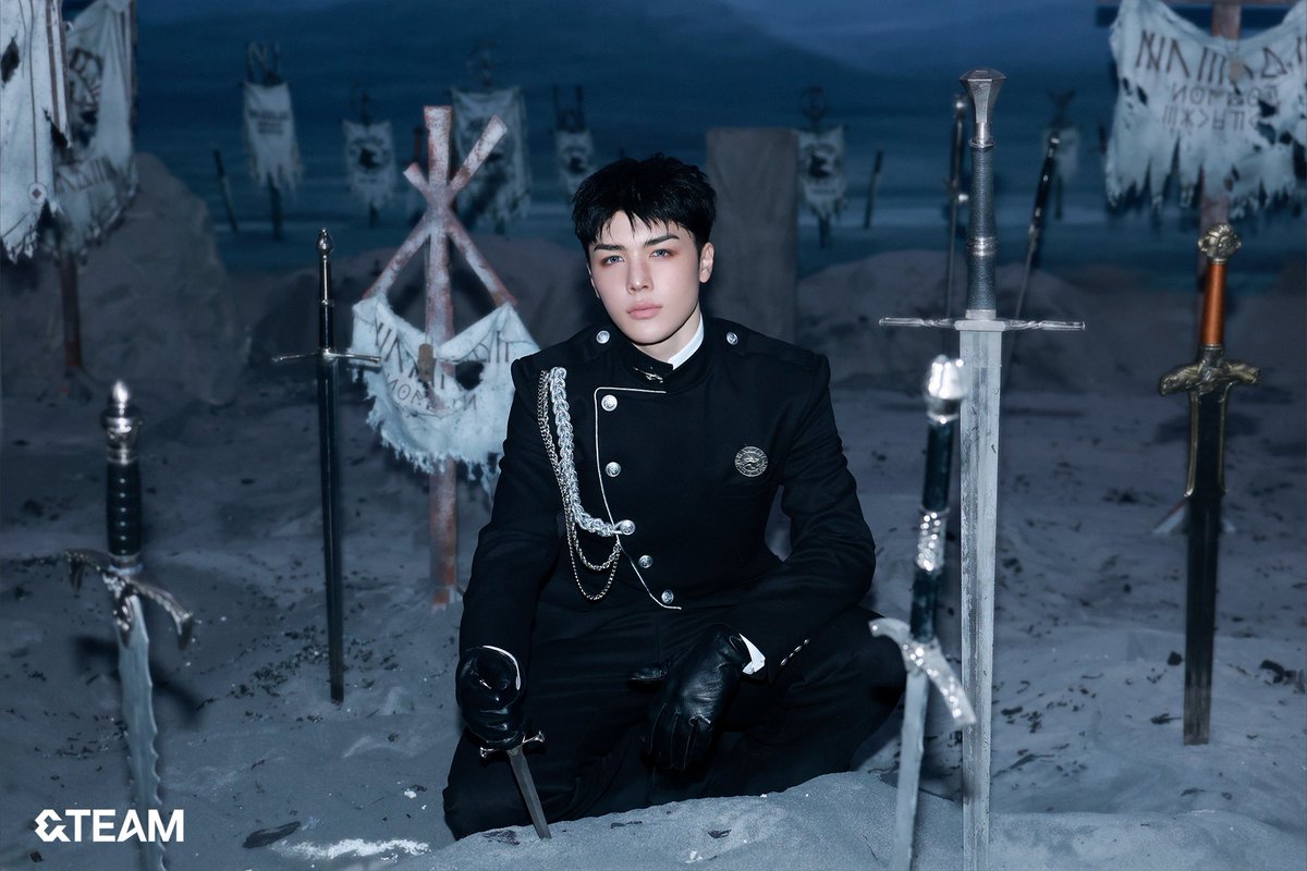 マキ MAKI ^ω^ (2006)。 tweet media