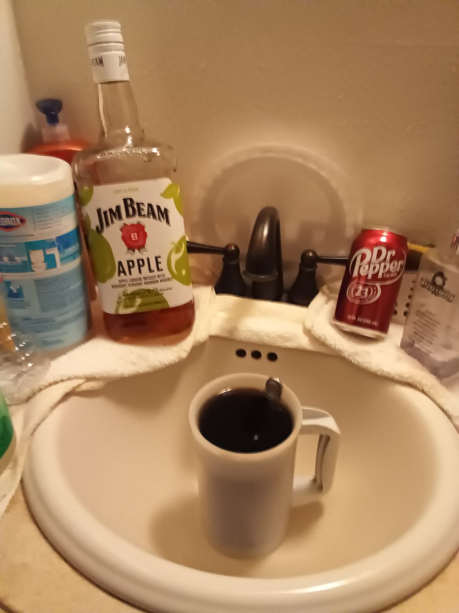 DocRx0000's tweet image. Friday Night Drink creation....... #FinallyFriday @abysmaldogwater @AlecPorBust @animehunt @BobGolen @bronxfanatic @bushwood_c @Cuddz_4_Now @deanetts