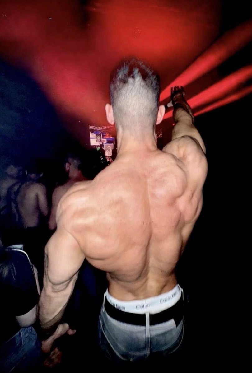 Kris Evans / Csaba Szigeti tweet media