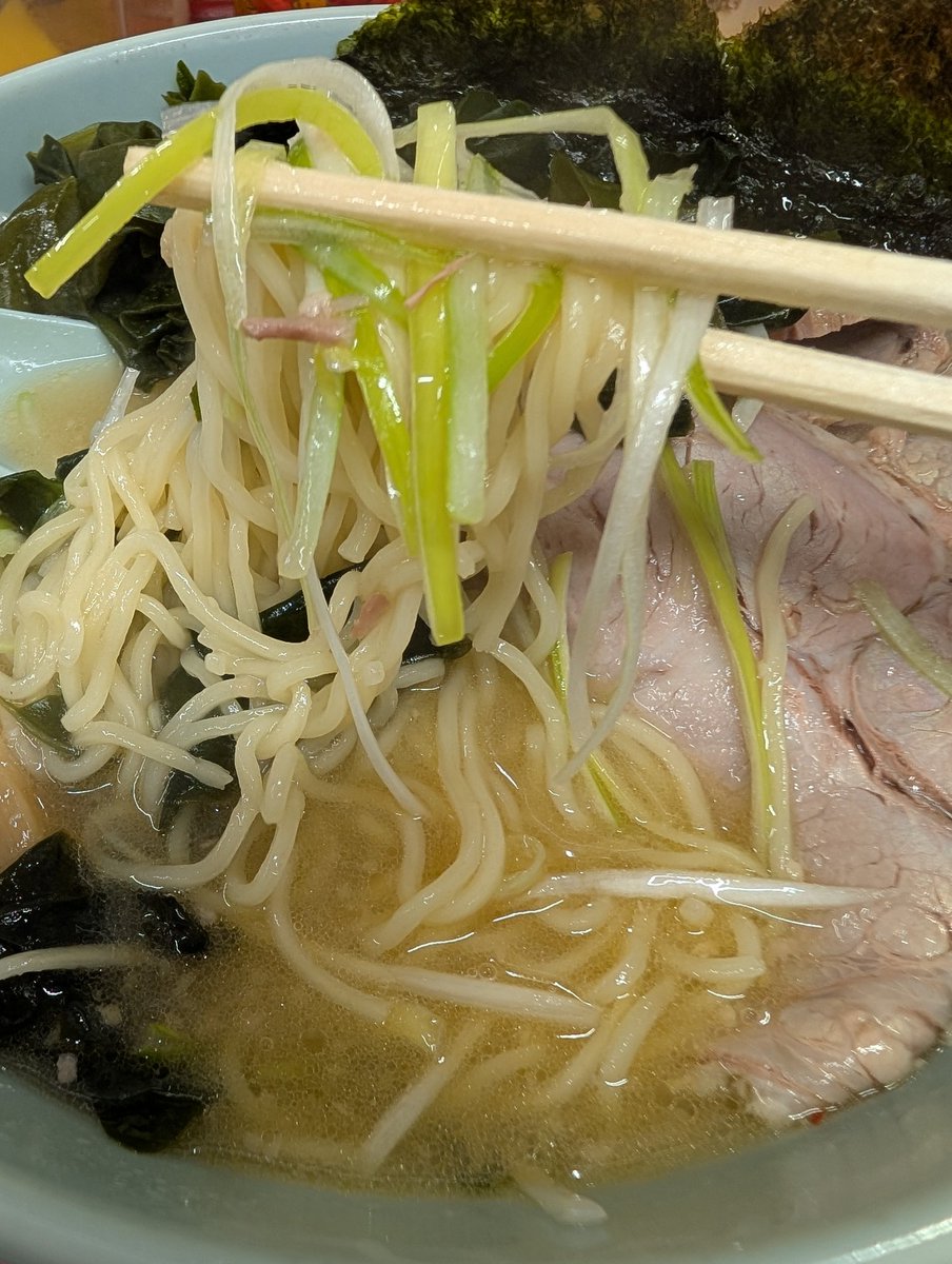 サロモン。 tweet media