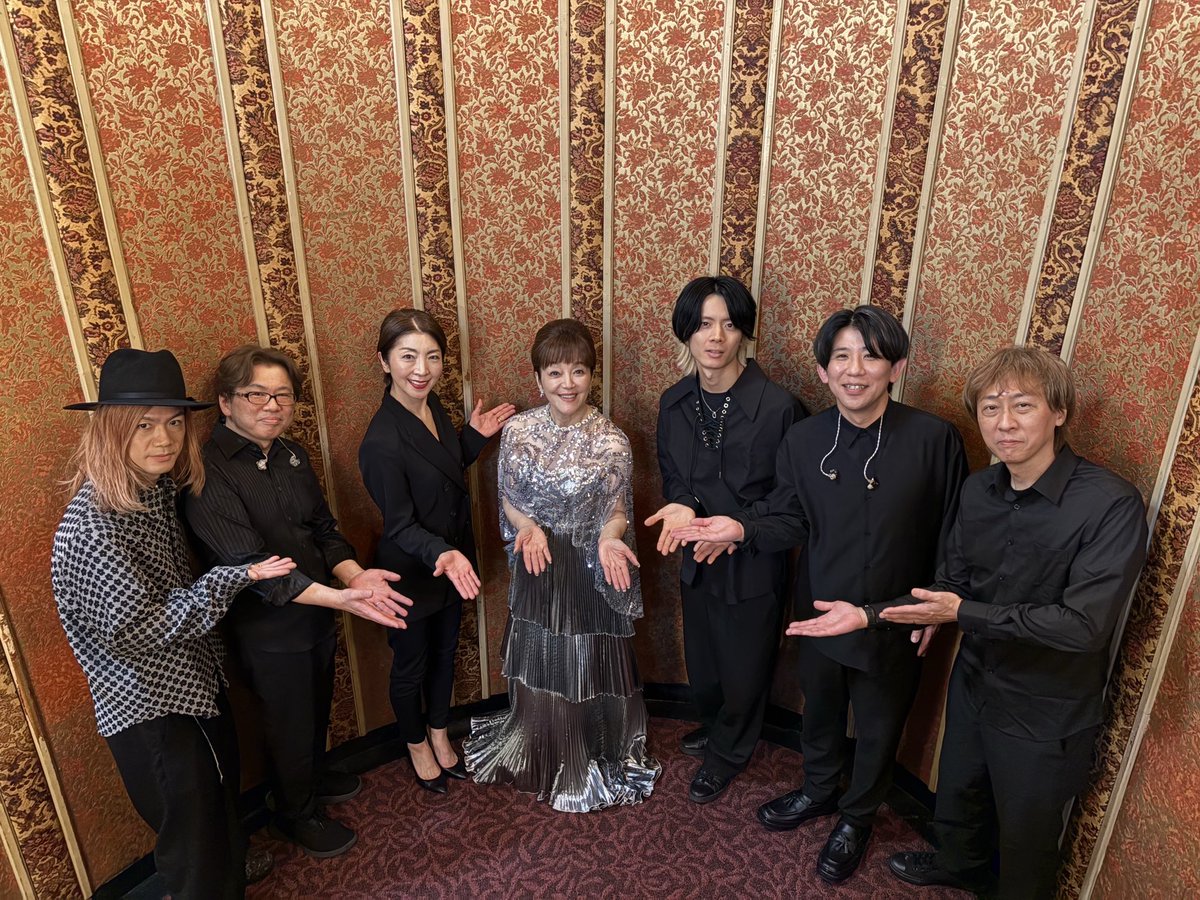 jun1sai10's tweet photo. ABCテレビ『爆踊！#アバンギャルディ昭和歌謡の宴』4/6の回に増田惠子さん、岩崎宏美さんのバックで参加しました^_^
素敵なバンドメンバーの皆様とご一緒出来て、更にベース二家本君とも久しぶり再会出来て嬉しかったです♪
TVerでも見れるそうです^_^
是非🎸
https://t.co/BzNbVCKor8 https://t.co/GAjoe6g7pm
