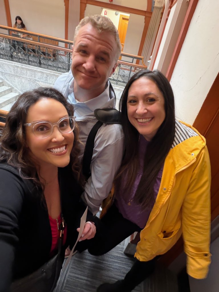 Loren Katie tweet media