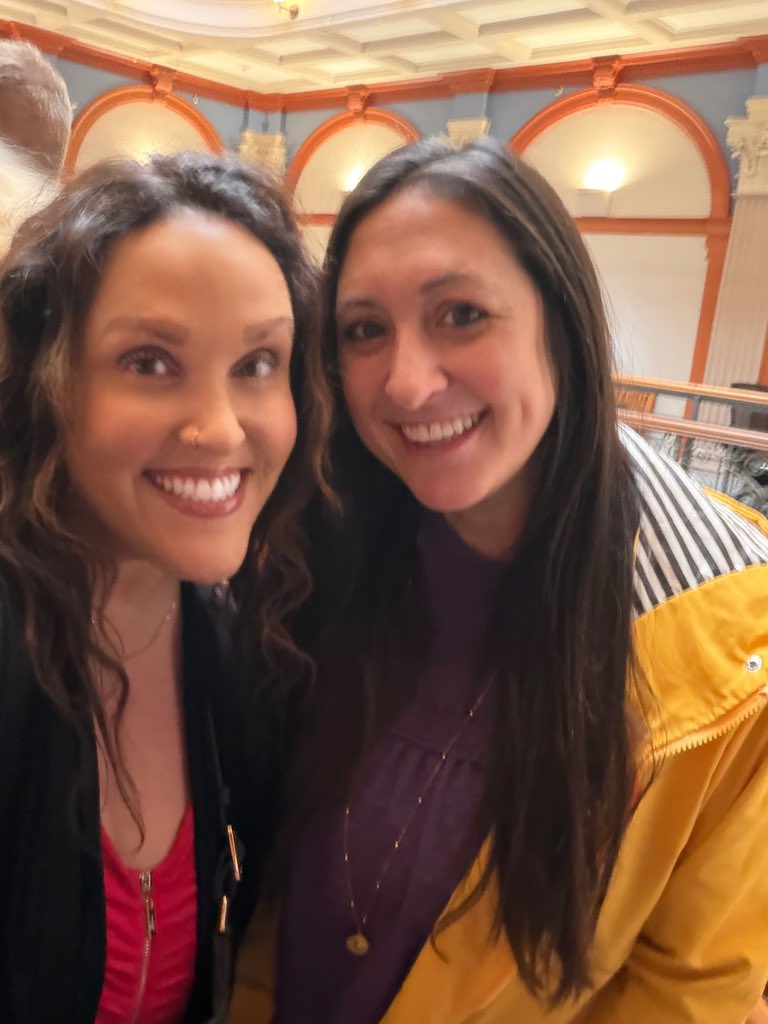 Loren Katie tweet media