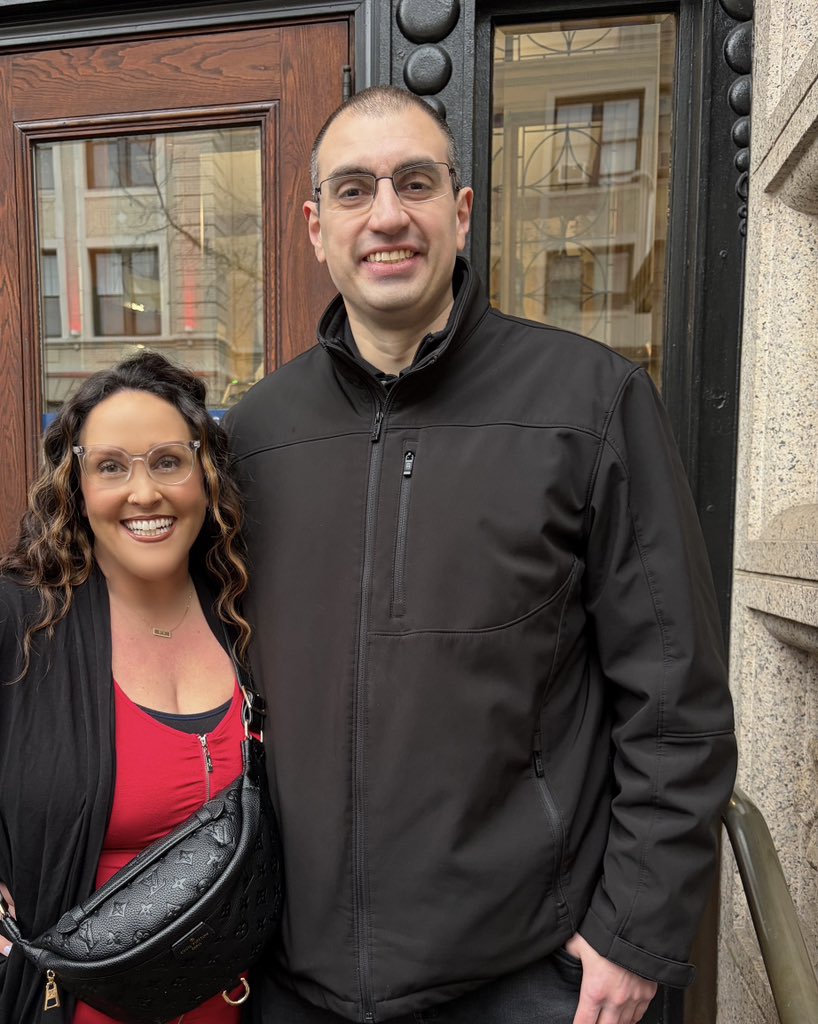 Loren Katie tweet media