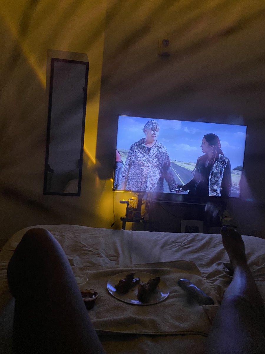 eusaalym's tweet photo. Rewatching Z nation https://t.co/GjqveIbUFf