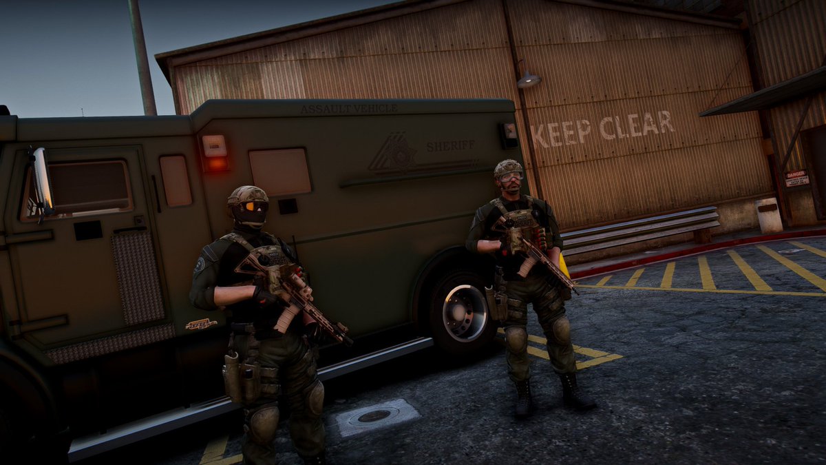 Mr_Coffee783's tweet photo. Say hello to the New LSSD SWAT Team Sgt Coffee and SGT @GusFox8 https://t.co/7NygAdXkwe