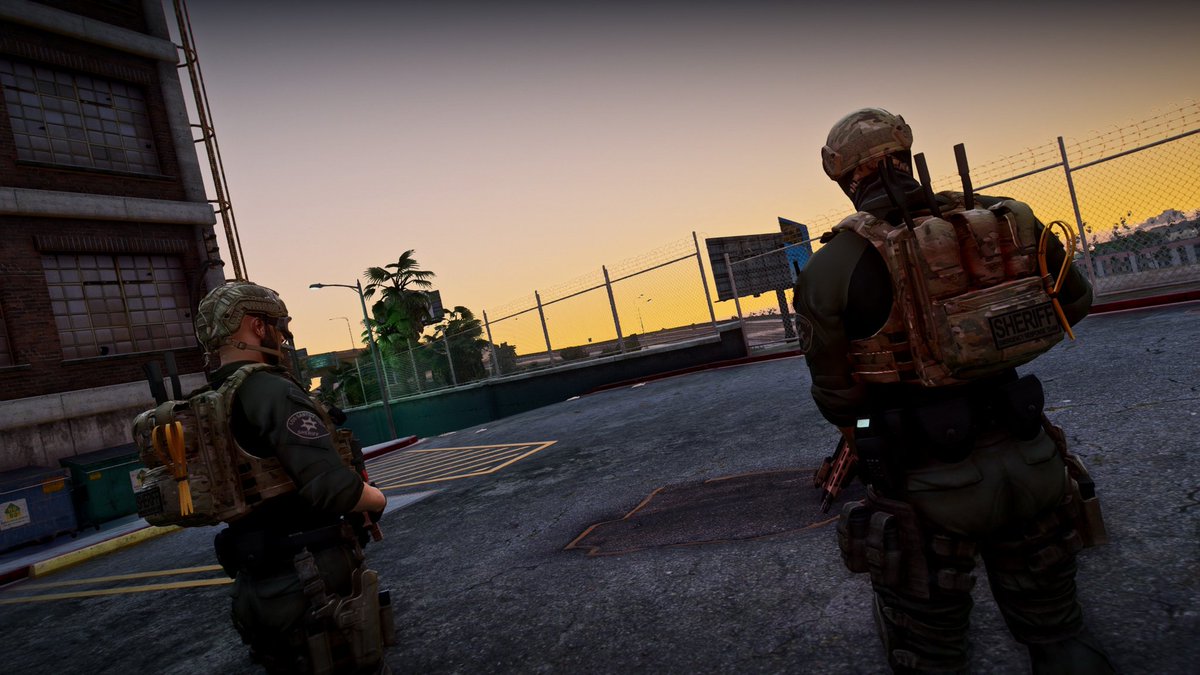 Mr_Coffee783's tweet photo. Say hello to the New LSSD SWAT Team Sgt Coffee and SGT @GusFox8 https://t.co/7NygAdXkwe