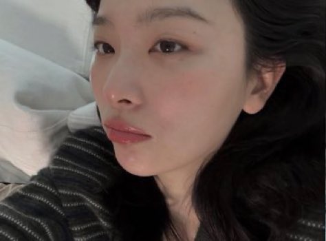 𝑪lara. tweet media