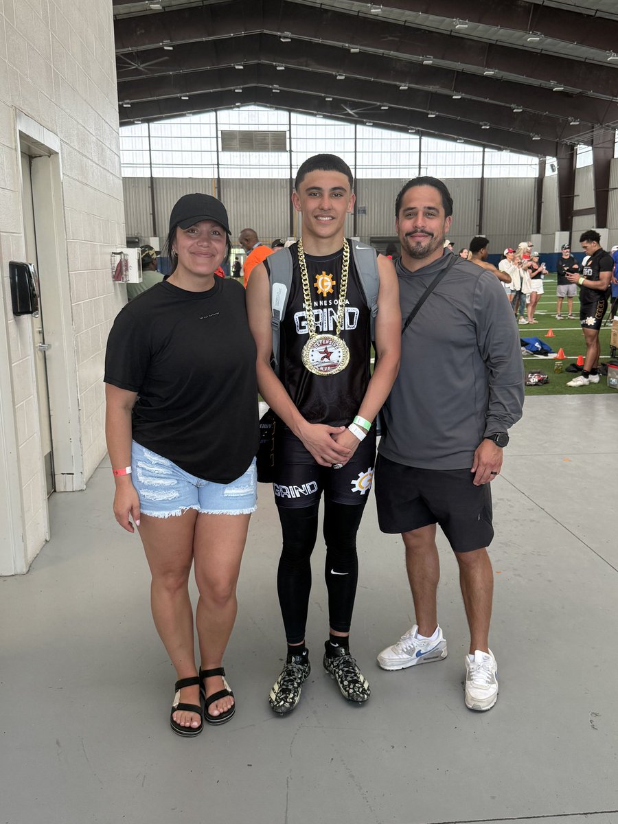 Antonio Barajas 2028 WR/DB tweet media