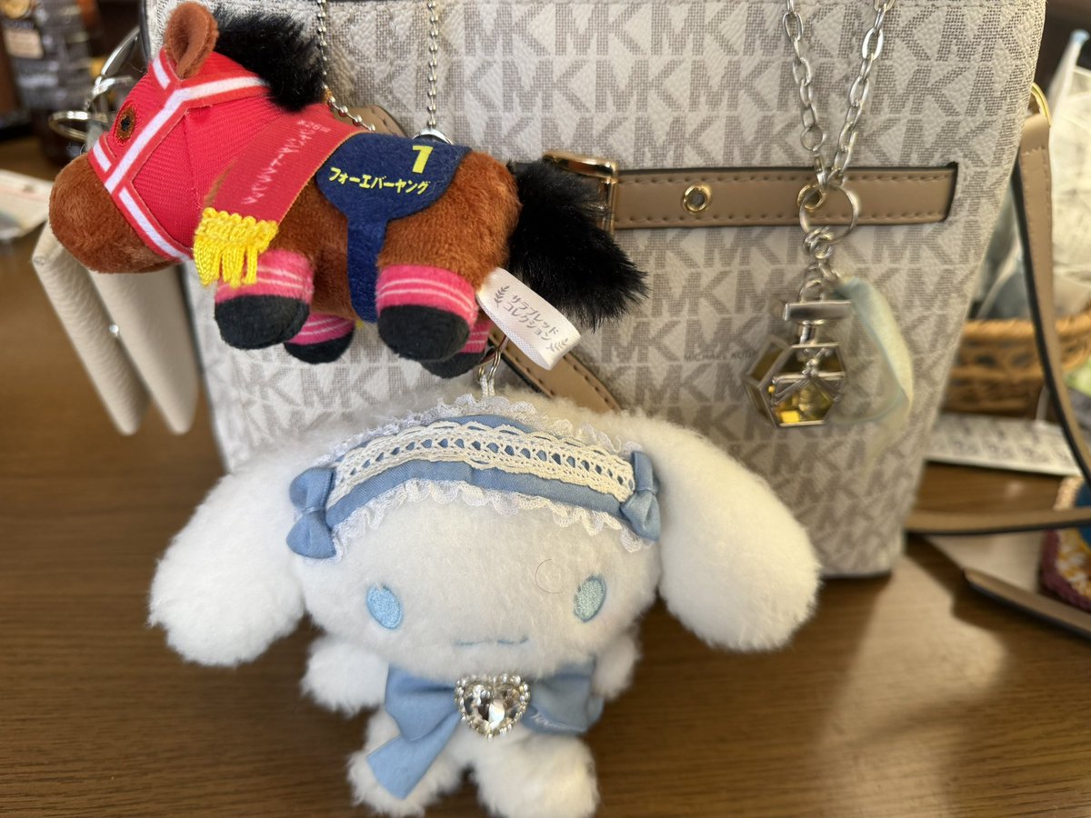 のある tweet media