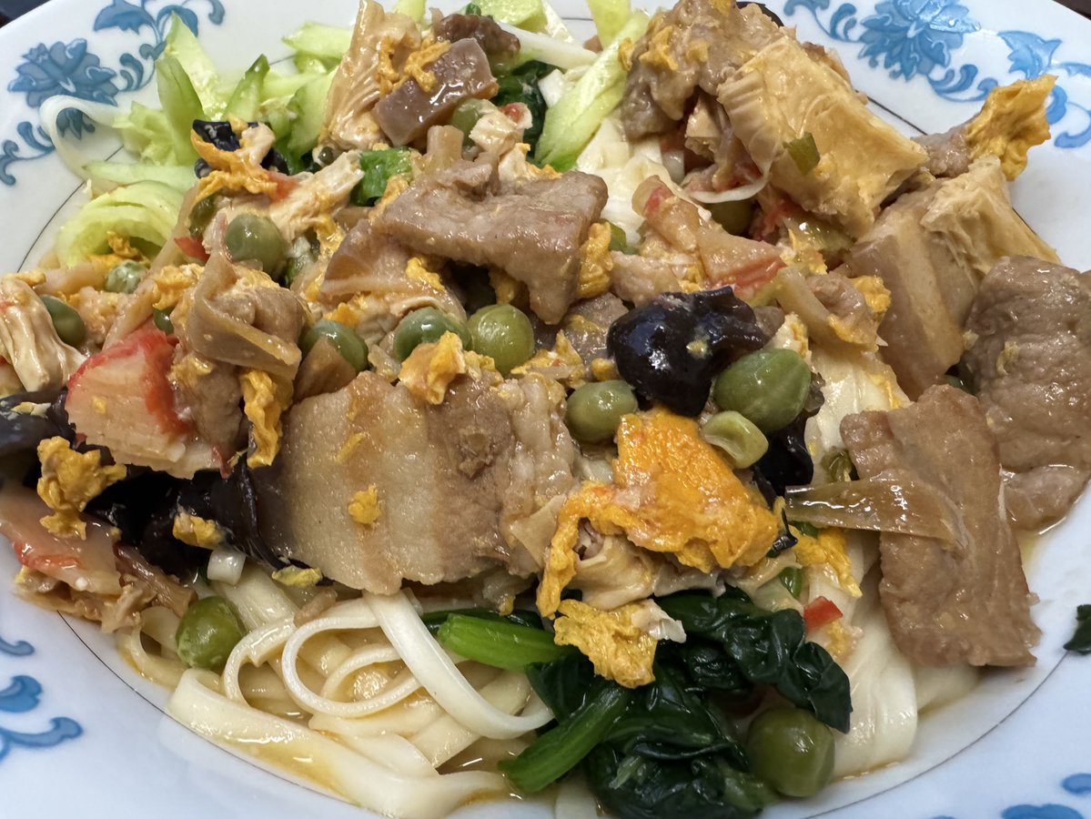 尝食者 tweet media