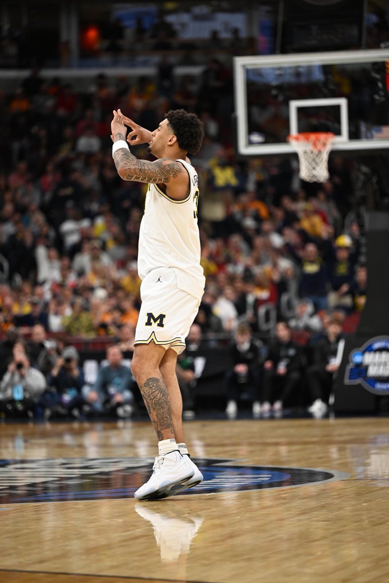 umichbball's tweet image. Makin’ it happen!