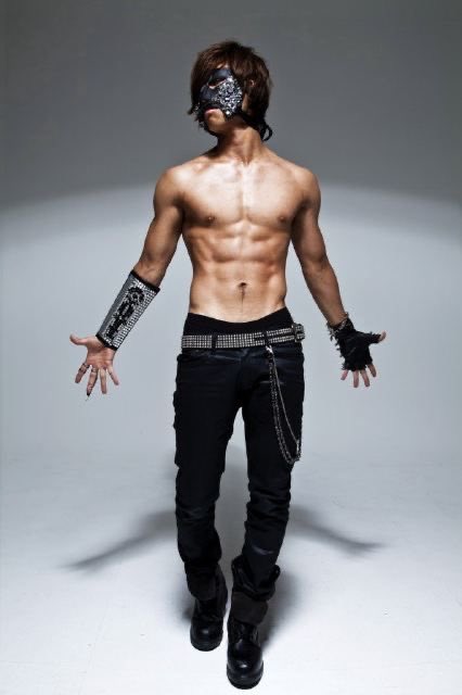 Liz is in AN△THER ▷IMENSI△N tweet media