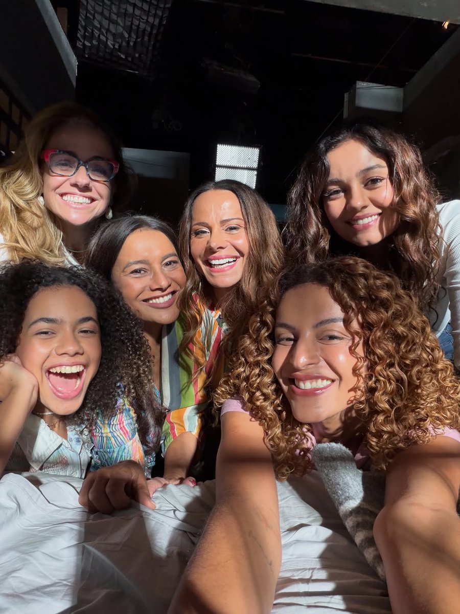 Para Sophie Charlotte tweet media