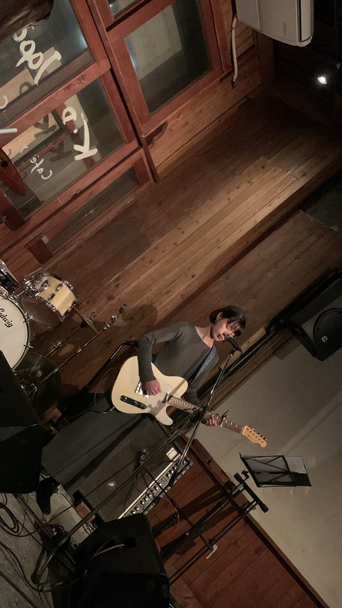 ず〜や tweet media