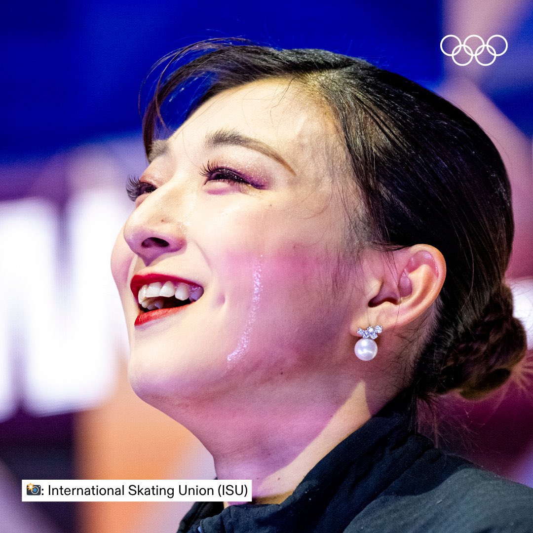 juegosolimpicos's tweet photo. ¡CAMPEONA MUNDIAL POR CUARTA VEZ! 

Kaori Sakamoto conquistó nuevamente el mundo del patinaje artístico… ¡HISTÓRICO! ⛸️ 🇯🇵

Ha sido un placer, Kaori… ❤️

#JuegosOlímpicos https://t.co/h9sOcrVAIW
