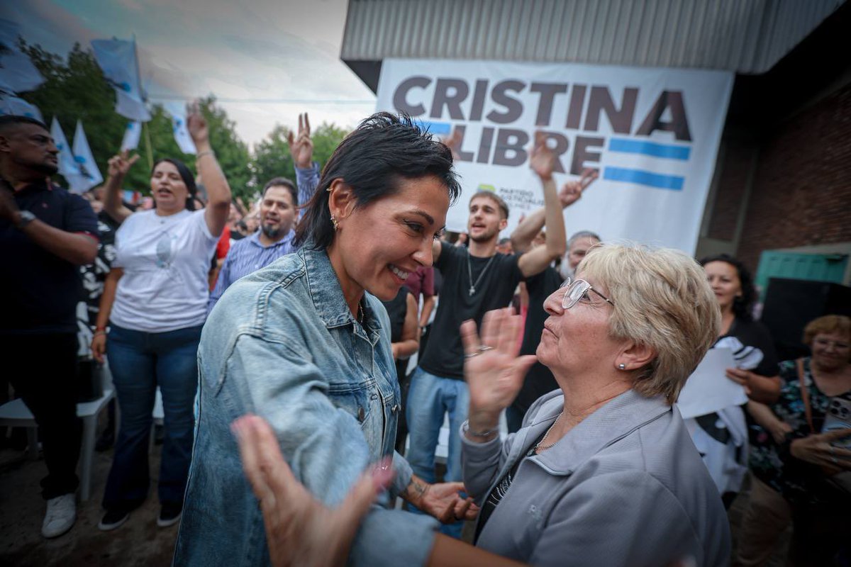 Mayra Mendoza ☀️ tweet media