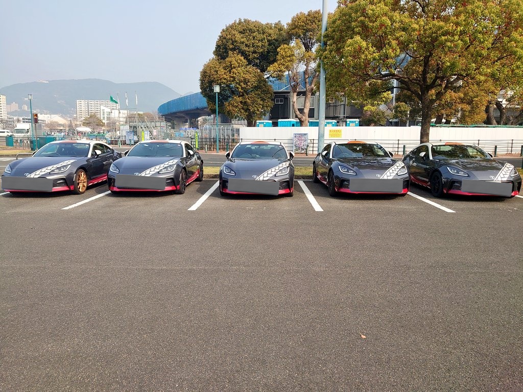 ADVANCED HUMAN tweet media