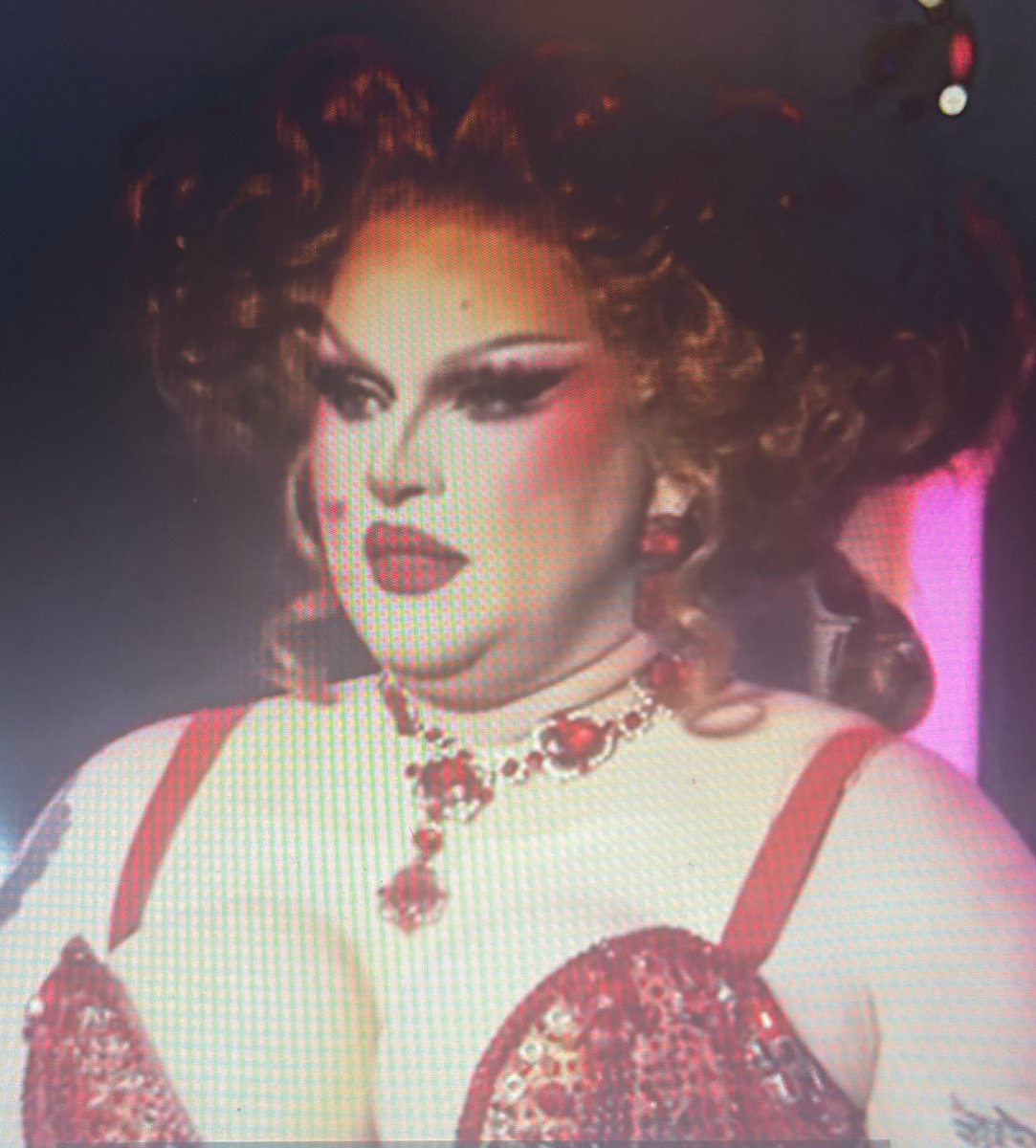 Drag Crave tweet media