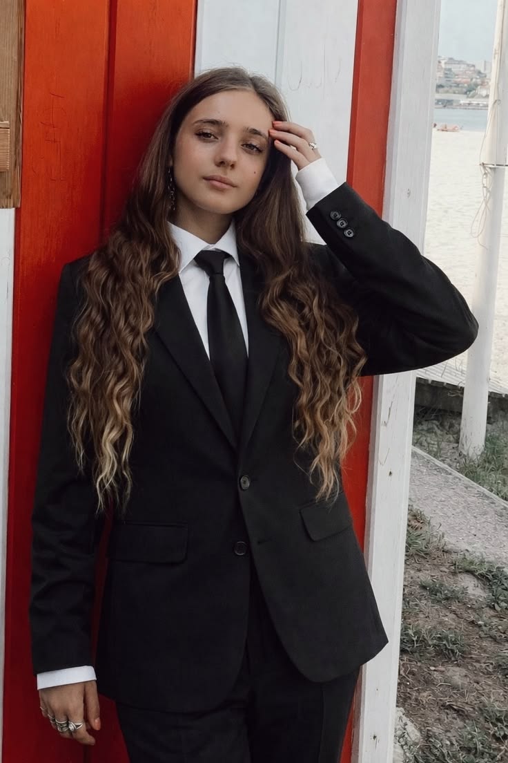 Thesuitedbrand's tweet photo. PHWOAR!!!!!!💦💦 #womeninsuits #womeninties #girlsinsuits #girlsinties https://t.co/Uz6O31yzvH
