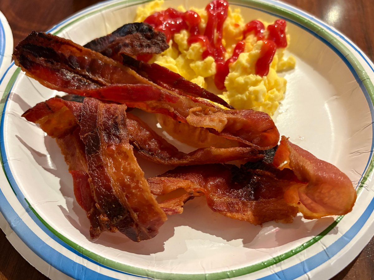 てかりん tweet media