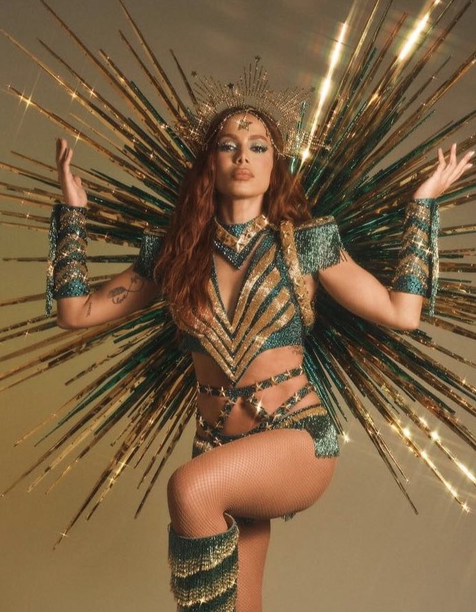 Anitta Golden tweet media