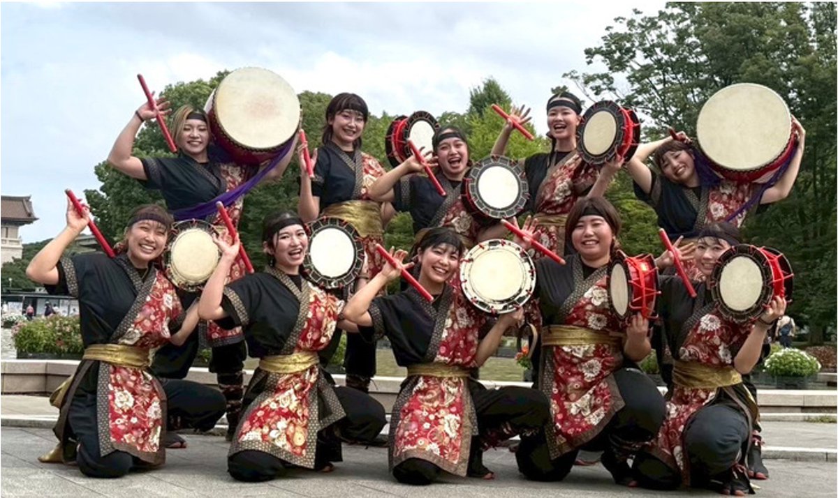 ららぽーと海老名 presents えびな ちゅらフェス     
【ステージ出演者紹介】創作エイサー天晴  
25th 11:00〜 &amp; 16:00〜
鎌倉女子大学沖縄舞踊愛好会のOGを中心に結成された創作エイサー団体。「強く、楽しく、美しく」をモットーとした華やかな演舞で笑顔を届けます。
instagram.com/appare_eisa/