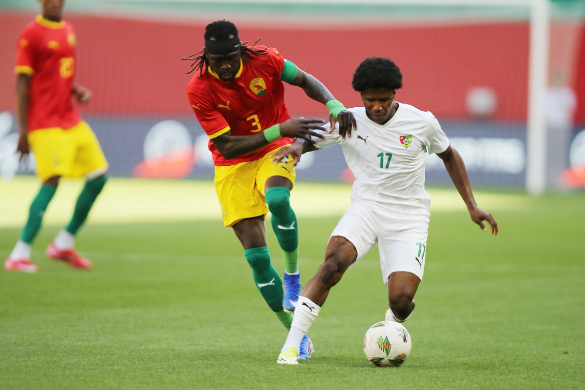 FtfTogolaise's tweet photo. Match amical international |  Le Togo et la Guinée se neutralisent (2-2)

En savoir plus ➡️ https://t.co/QcnL8ZBRfu https://t.co/ouPzSmreTZ
