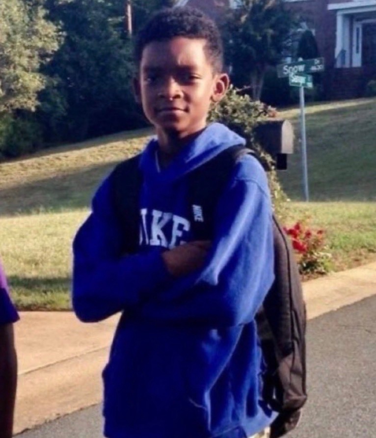 louis vuitton jon tweet media