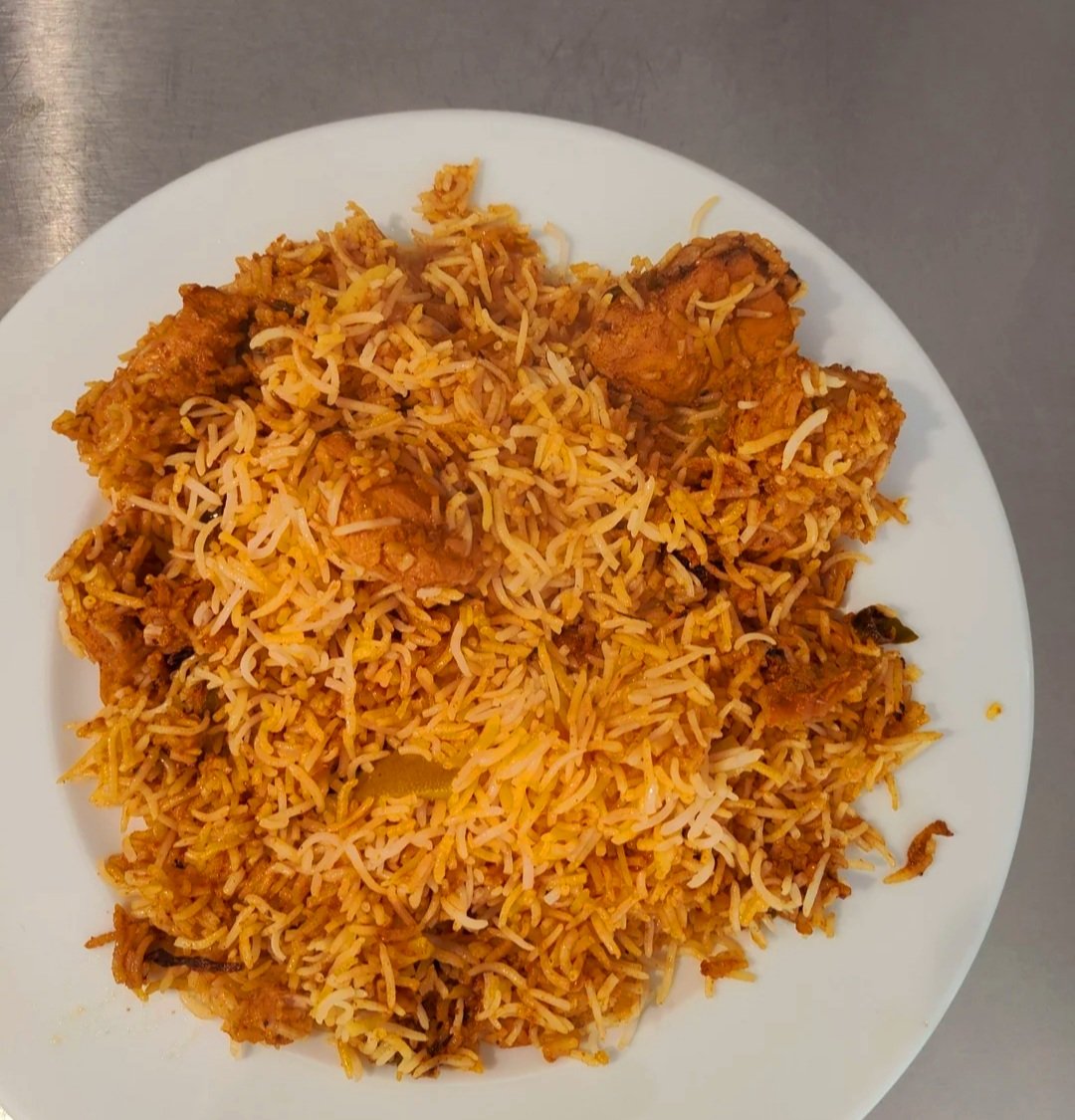 dajalwala's tweet photo. Chicken biryani for dinner ๐คฉ
#Toronto #DixieKitchen #Khaso https://t.co/rbpCby8Ck0
