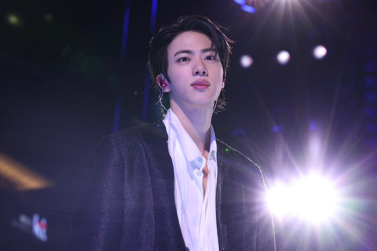 hanofbangtan's tweet photo. WE ARE PROUD OF YOU JIN 
ARMY LOVES JIN 
JIN BEST BOY 
WITH JIN TILL THE END 
WE LOVE YOU JIN 
ALWAYS WITH JIN
ARMYS LOVE JIN
IDOL OF IDOLS JIN 
BTS IS 7 
BTS IS SEVEN https://t.co/zgVbC6ohte