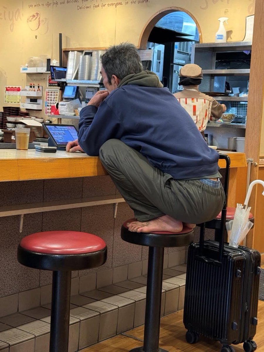 ネットで話題の動画 tweet media