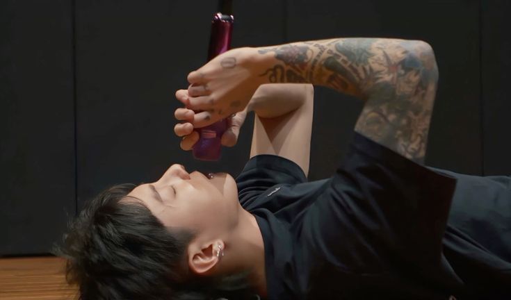 sʜɪɴʏ✮︎ tweet media