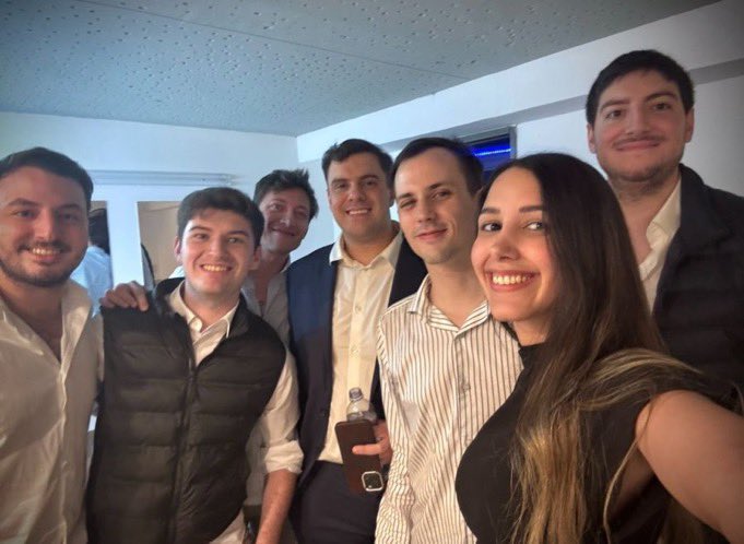 Profeta de Milei tweet media