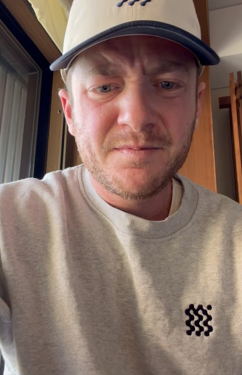 Little Red tweet media