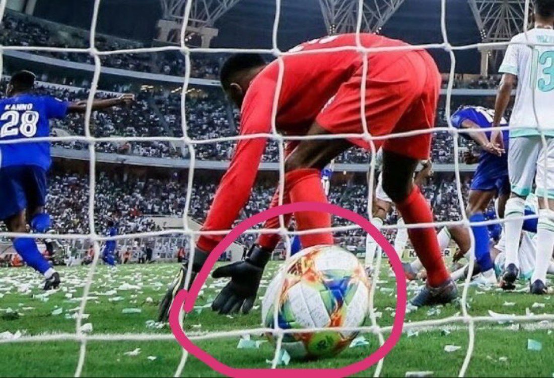 💛🐐CR7سگب tweet media