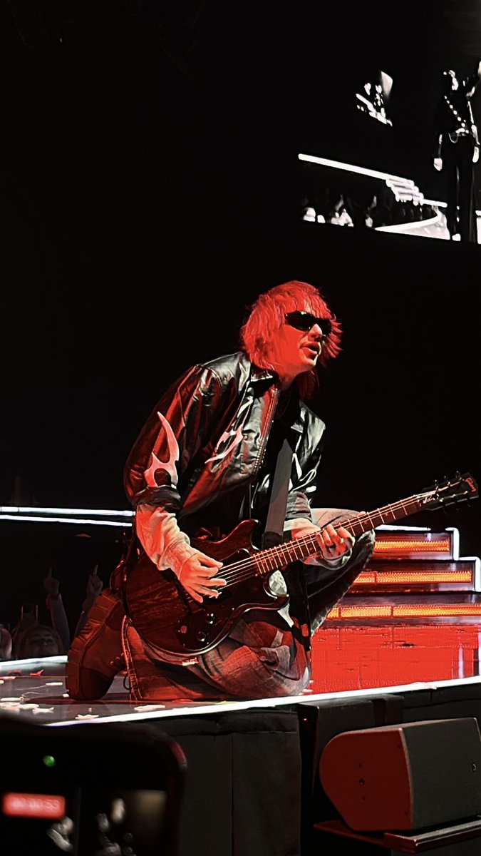 ⊬.soraya on tour✭ tweet media