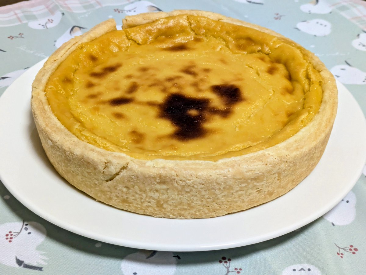 dooooomo0's tweet photo. エッグタルト
先週に続きエッグタルトです
大きいのと、ココナツミルクを混ぜてます
今回はあまさ控えめで上品な味
フランのクリーミー差がとても良い

#お菓子作り 
#おうちカフェ 
#エッグタルト 
#ココナツミルク https://t.co/Ey4GGLGTiP