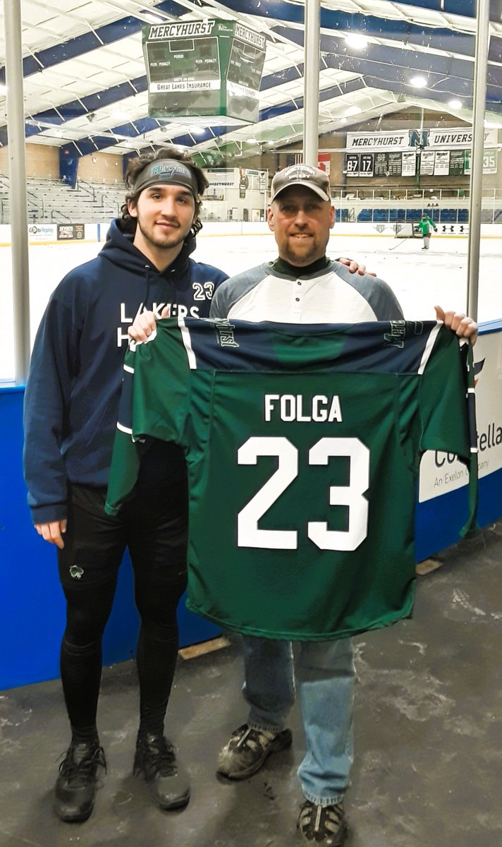 ebrook24's tweet photo. @JLazzy23 @HurstMHockey @MercyhurstU I Worked and watched many Laker games at the MIC over 30 years for the men's team as a volunteer off-ice official. Enjoyed getting to know the coaches and many players. Thanks for taking time to chat with me before or after the games. A sad day. Winters in Erie won't be the same. https://t.co/QIoscQvfAt