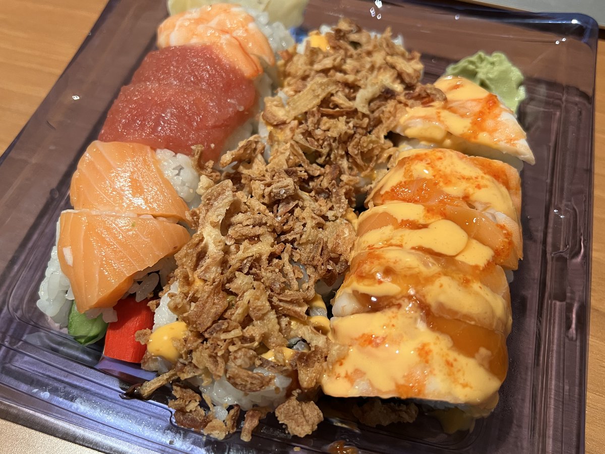 てかりん tweet media