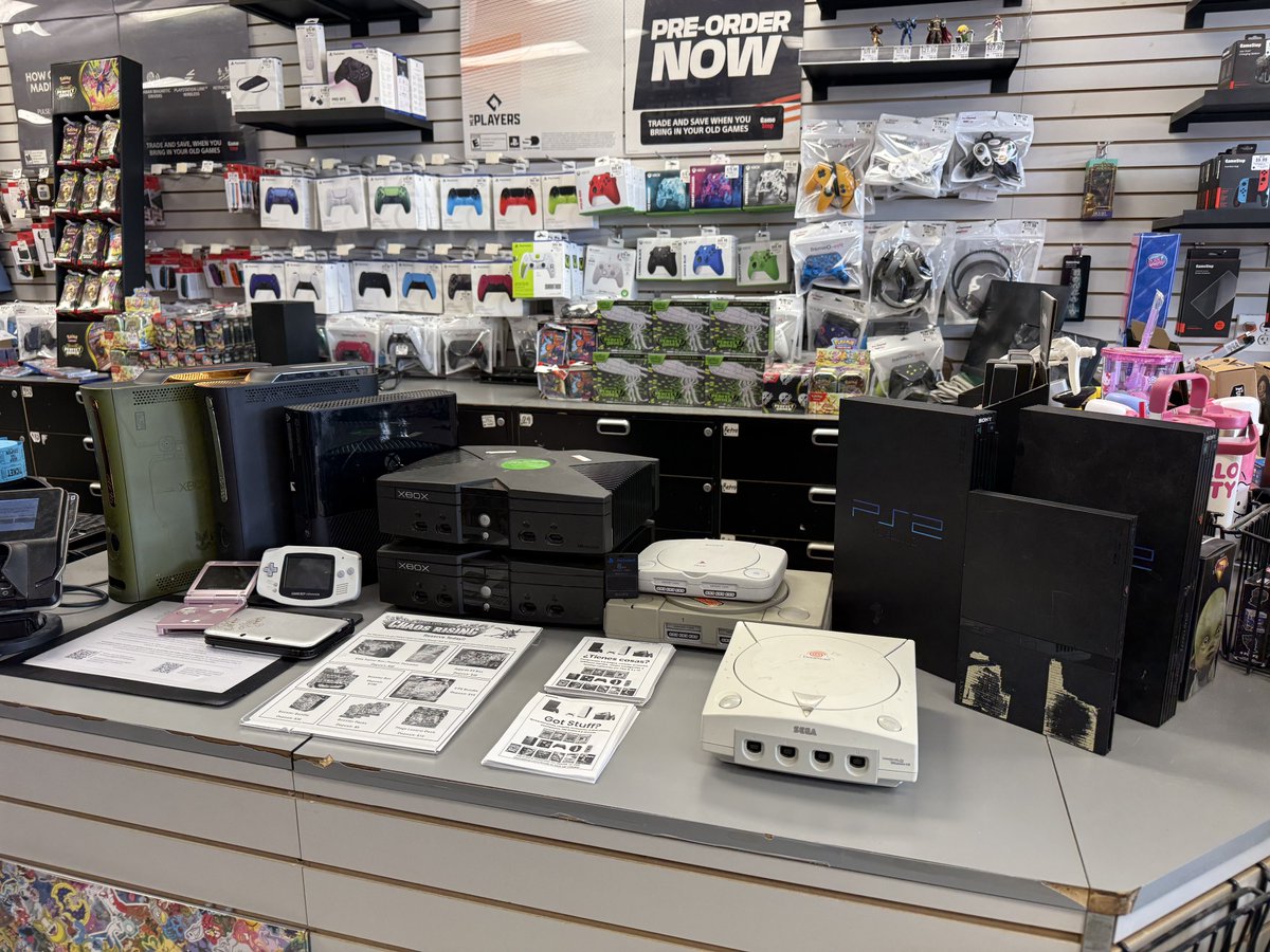 GameStop tweet media