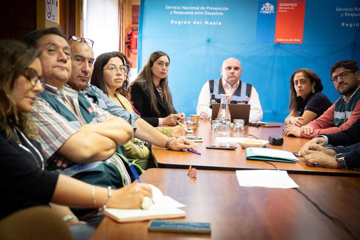 #SenapredMaule Esta jornada participamos junto a autoridades regionales de Mesa Técnica, en convocatoria nacional, para evaluar situación de influenza aviar en el territorio y establecer cursos de acción