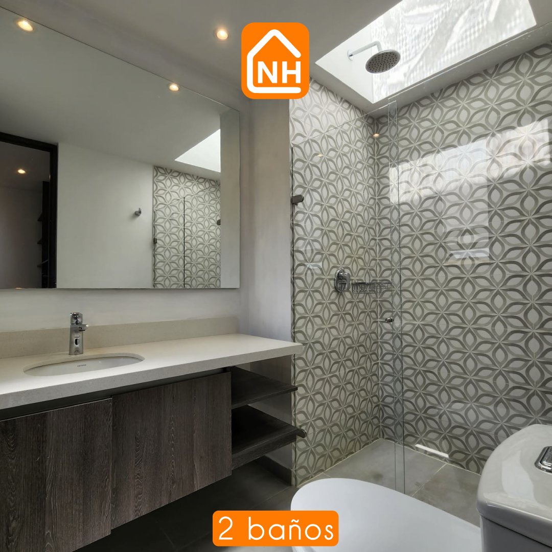 brokerNewHome's tweet photo. ⚜️ Zona de ropas
 ⚜️ Walk-in closet
 ⚜️ Parqueadero cubierto
 ⚜️ Conjunto cerrado
 ⚜️ Vigilancia 24h
 ⚜️ Excelente ubicación
 ⚜️ Cerca de TransMilenio

💰 Valor: $410.000.000
 💰 Administración: $450.000

📞 Contáctanos y agenda tu visita. 📲
(2/2)
#venta #apartamento #bogota https://t.co/gpB0dwKfK7