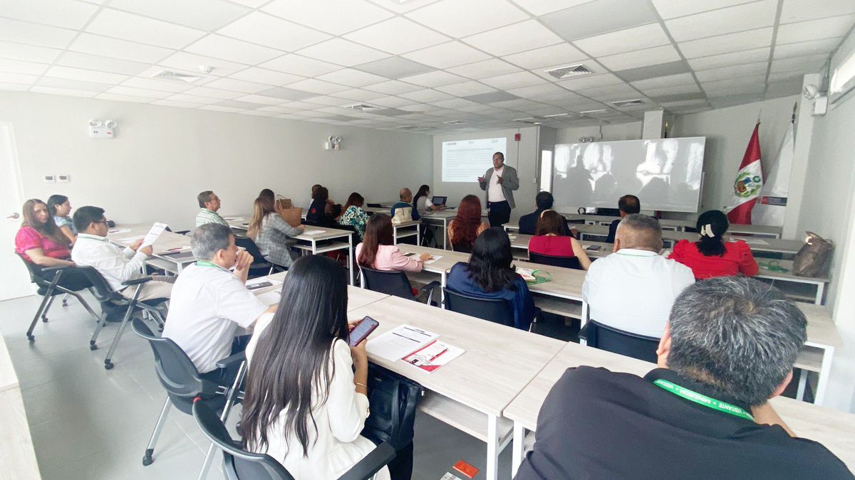 MinjusDH_Peru's tweet photo. #NotaInformativa 📄 | El MINJUSDH, a través del Centro de Estudios en Justicia y Derechos Humanos, desarrolló el primer taller presencial sobre gestión de riesgos que afectan la integridad pública, fortaleciendo las capacidades de servidores públicos en la identificación, evaluación y tratamiento de riesgos, aplicando la metodología de la Secretaría de Integridad Pública y la Guía de Integridad Pública.