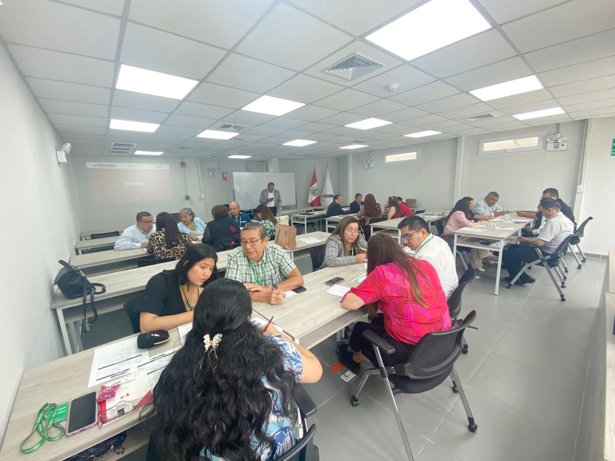 MinjusDH_Peru's tweet photo. #NotaInformativa 📄 | El MINJUSDH, a través del Centro de Estudios en Justicia y Derechos Humanos, desarrolló el primer taller presencial sobre gestión de riesgos que afectan la integridad pública, fortaleciendo las capacidades de servidores públicos en la identificación, evaluación y tratamiento de riesgos, aplicando la metodología de la Secretaría de Integridad Pública y la Guía de Integridad Pública.