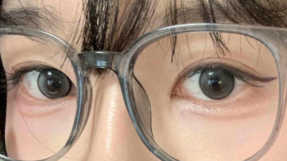 ffffff_co's tweet photo. 팀애교살없음 모여라

저는 태초부터 애교집도 작고 살도 없어서 맨날 그리고 다니는데 친구/직장동료가 인증한 애교살 만들기 장인이 되어벌임 https://t.co/zIJlZibaEP