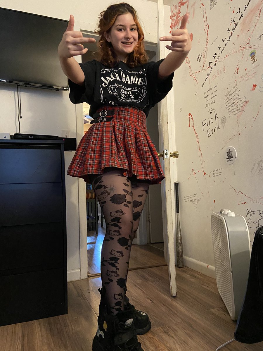 𝔸𝕟𝕟🌬️🌵🎀 tweet media