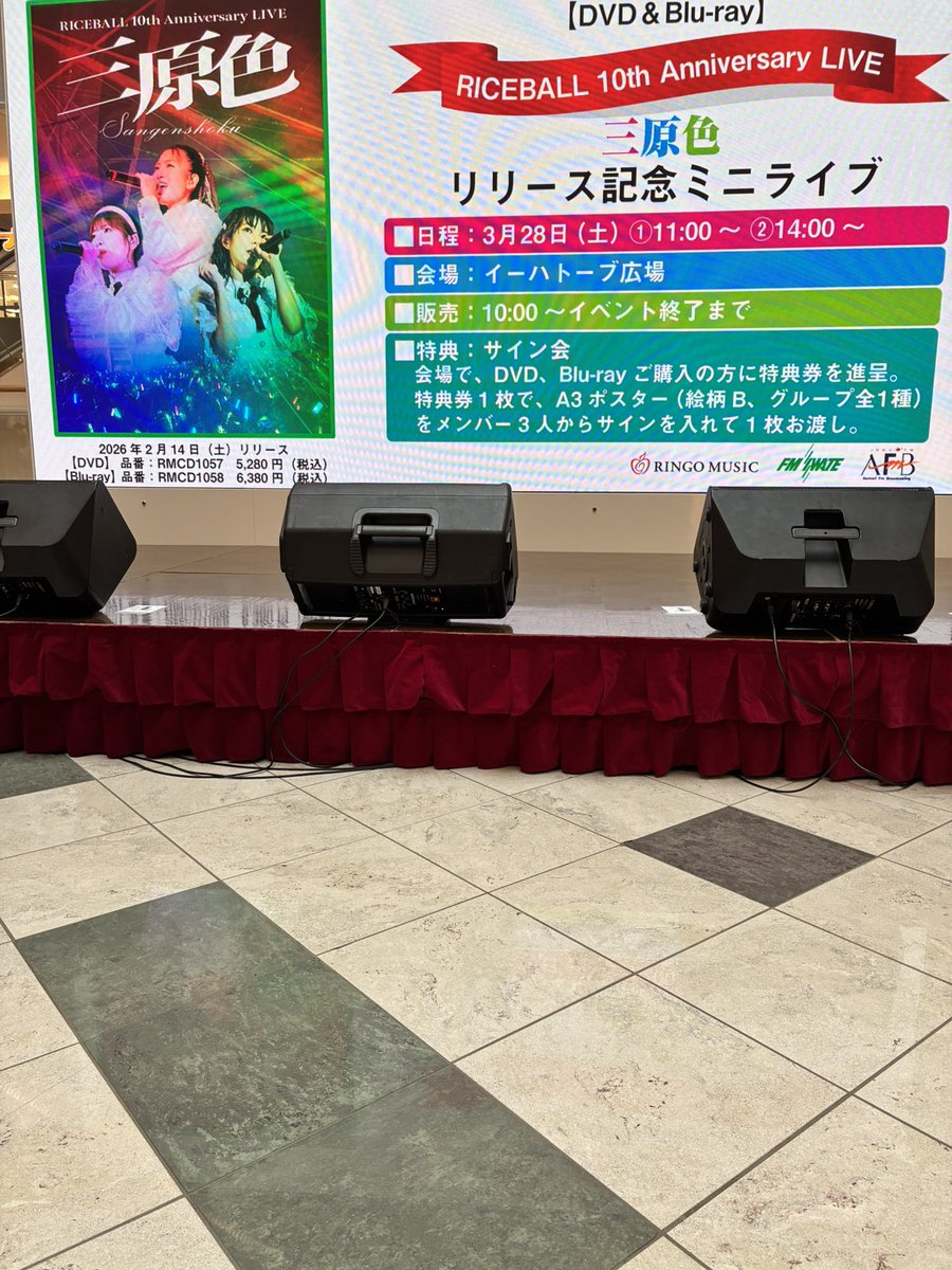 こみつ tweet media