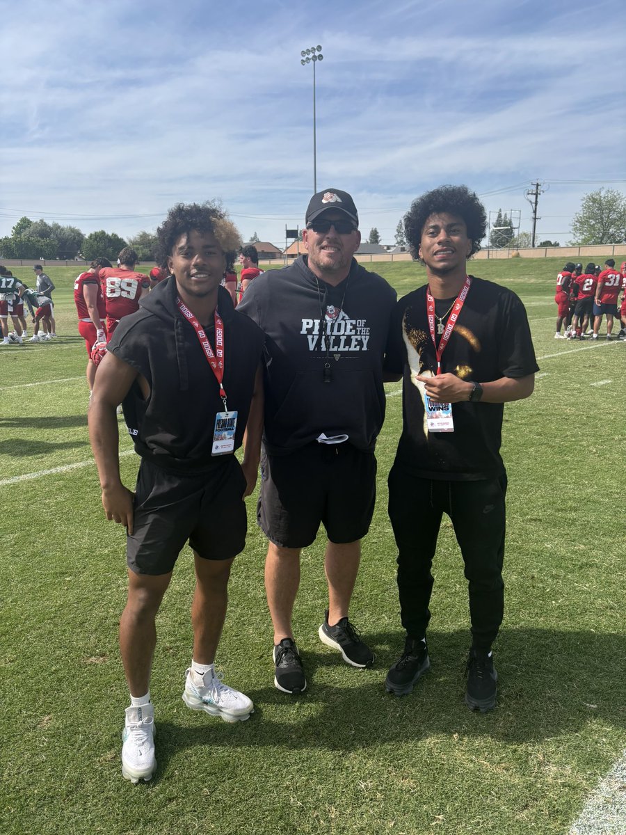 Had a great time at Fresno State today! Thank you to the staff and players for hosting us on a great visit! 🔥 #GoDogs 

<a href="/FresnoStateFB/">Fresno State Football</a> <a href="/carterhanson_ll/">Carter Hanson</a> 
<a href="/CoachPrier/">COACH AP and 20 others</a> <a href="/Coach_Entz/">Coach Matthew Entz</a> <a href="/R_Bolin63/">Coach Bolin</a>