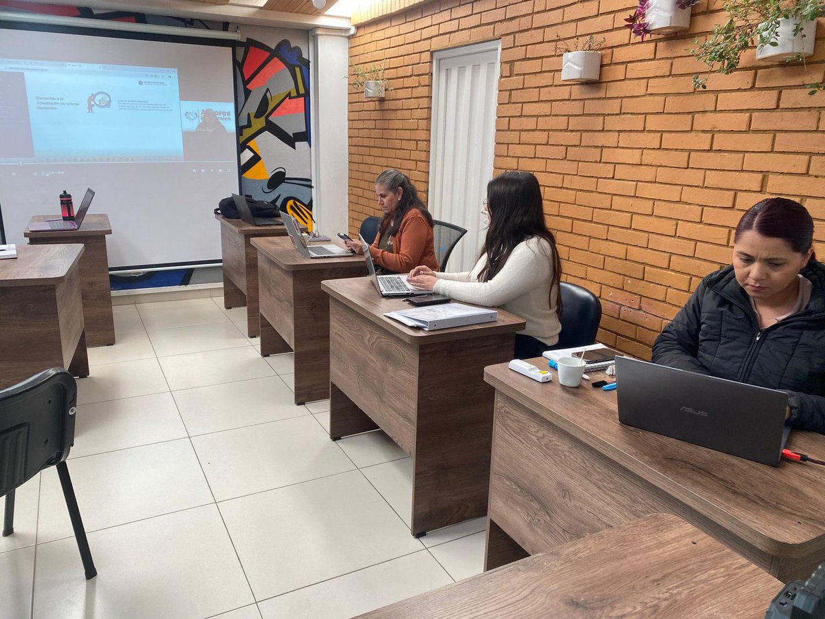 CNE_COLOMBIA's tweet image. #CNEConLasRegiones| En #Boyacá nos preparamos de cara a las elecciones del 31 de mayo.¡Trabajamos para garantizar unas #Elecciones2026 con #LegitimidadYTransparencia!  📍 Visita nuestro punto de atención en Tunja: Tv. 9A N° 29–19  🕗 Lunes a viernes, de 8:00 a.m. a 5:00 p. m.